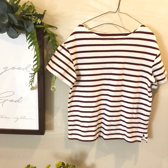 Old Navy Women’s Striped T-shirt - Picture 1 of 4